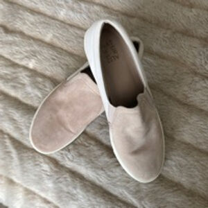 Women's Naturalizer Beige Slip-On Sneakers Size 10M